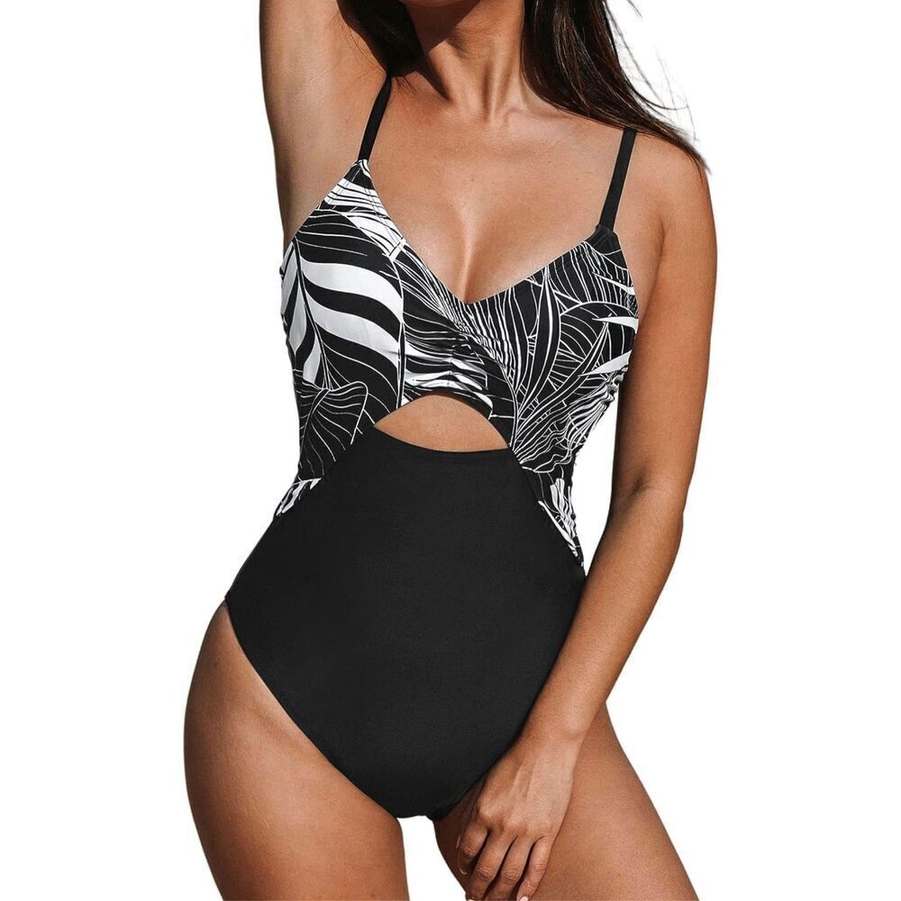Cupshe NWT size L Oneโpiece swimsuit